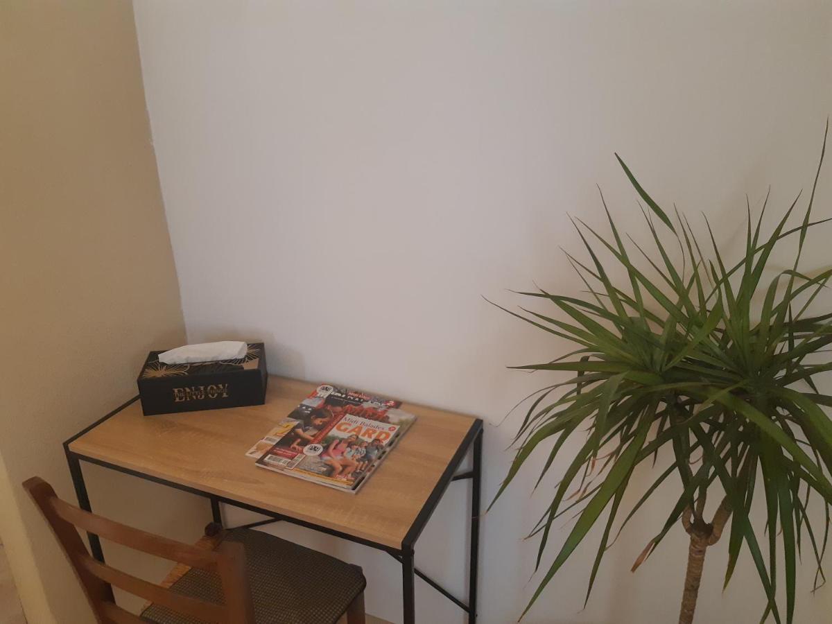 نيم Suite Privee Bed And Breakfast المظهر الخارجي الصورة