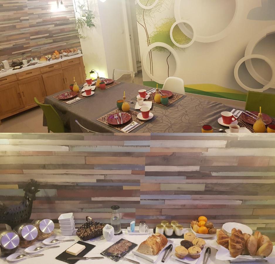 نيم Suite Privee Bed And Breakfast المظهر الخارجي الصورة